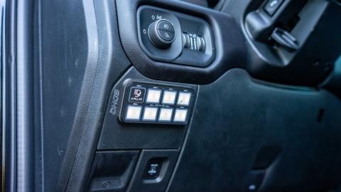 19-Present Ram 2500/3500 Brown/Lasered 9100/RCR12 Switch Pro Keypad Mount SDHQ Offroad