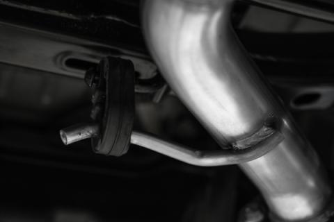22-24 Kia Forte GT 1.6L Turbo T304 Stainless Steel 2.5 Inch Axle-Back Dual Split Rear with Quad Carbon Fiber Tips Armor Pro MBRP