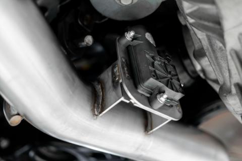 T304 Stainless Steel 3.0 Inch Cat-Back Dual Rear Race Profile with Dual Carbon Fiber Tips 15-23 Dodge Charger MBRP