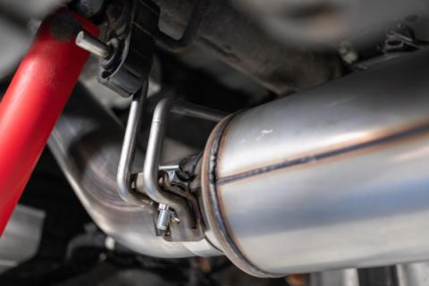 4 Inch Cat Back Exhaust System Single Side Exit 20-Up Silverado/Sierra 2500/3500 HD 6.6L V8 Armor Lite MBRP